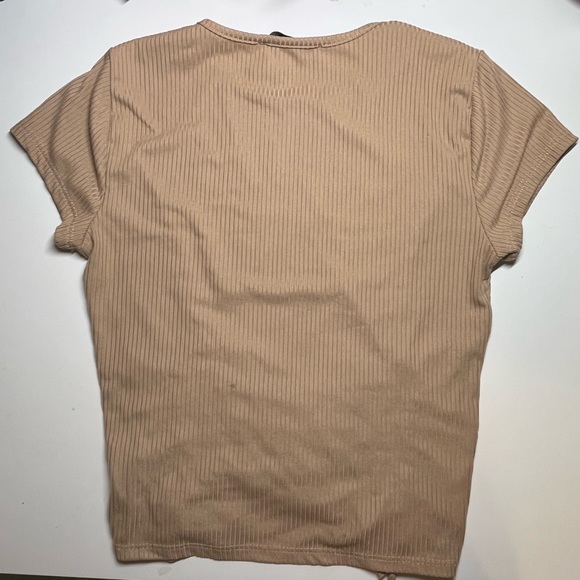 FOREVER21 Tan Cropped Rutched Shirt - Picture 2 of 5